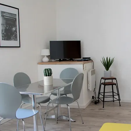Un Au Soleil Apartment *